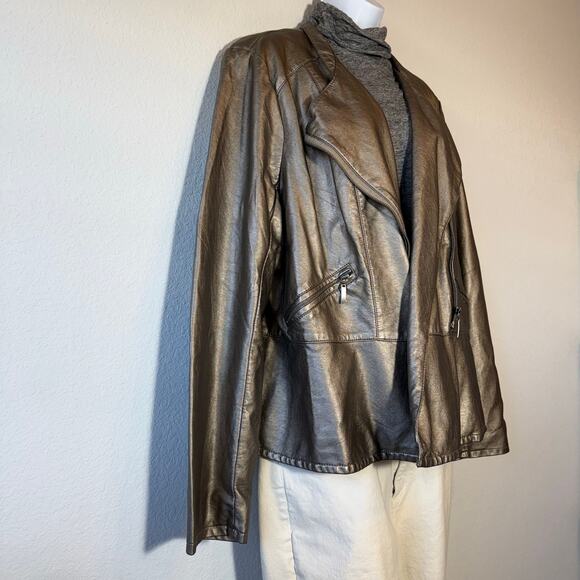 GOOD Lane Bryant Metallic Vegan Lesther Moto Jacket Women’s size 18/20 - Picture 2 of 8